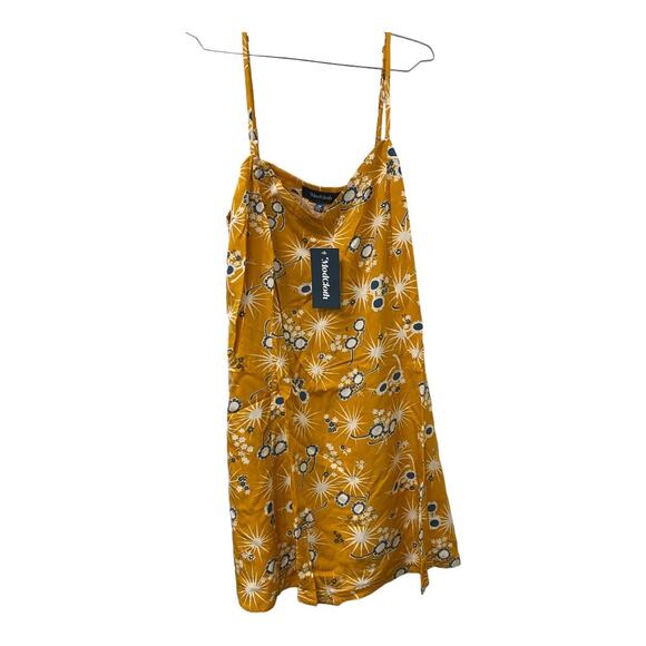 NWT ModCloth On Cloud Nineties Shift Dress 1X Yellow Summer V-Neck Mini Casual - Picture 3 of 4